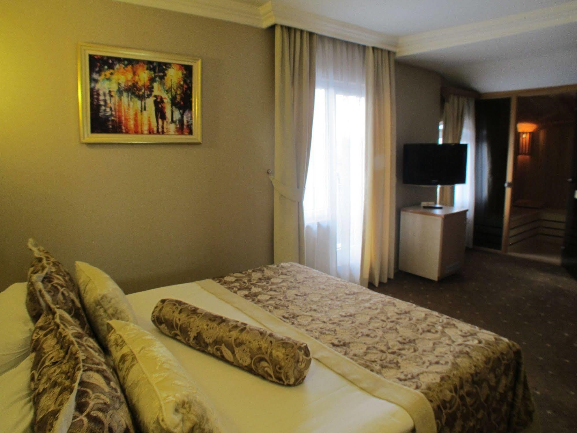 Ankara Royal Hotel Zewnętrze zdjęcie